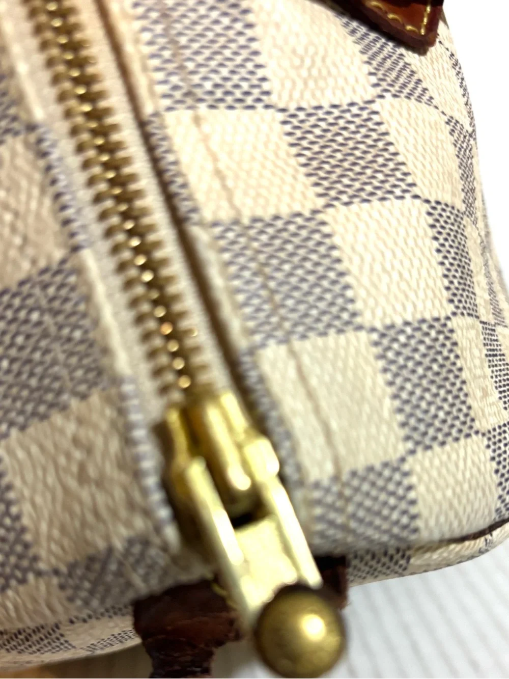 Louis Vuitton Damier Azur Canvas Speedy Bag - Cream & Brown Leather